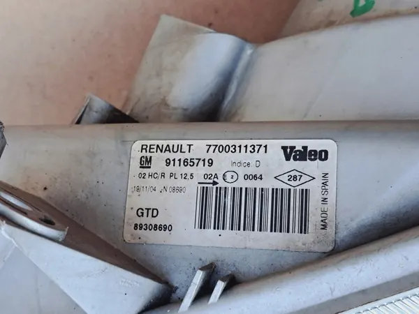 Farol esquerdo Renault Trafic Opel Vivaro 1.9DCI image 4