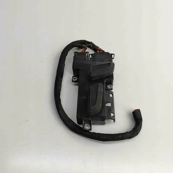 Rechter stoelverstelknoppen AUDI A5 (8TA) 8K0959748C image 2