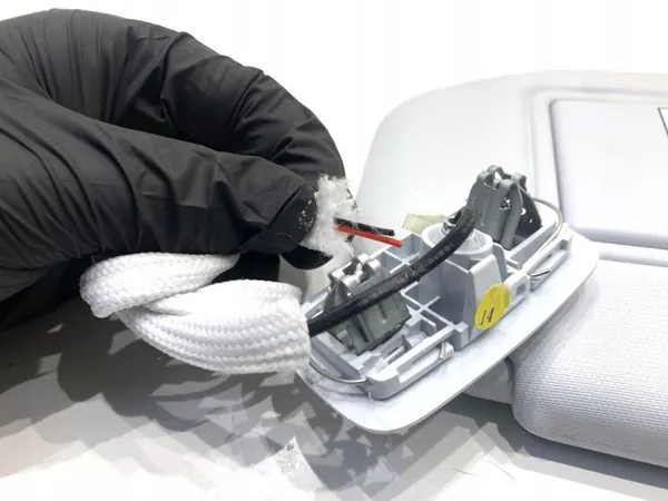 OEM LORK-1106-100835 Visor direito Peugeot 308 II image 4