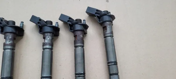 Inyector Combustible OEM 059130277CC Audi 3.0 TDI image 4