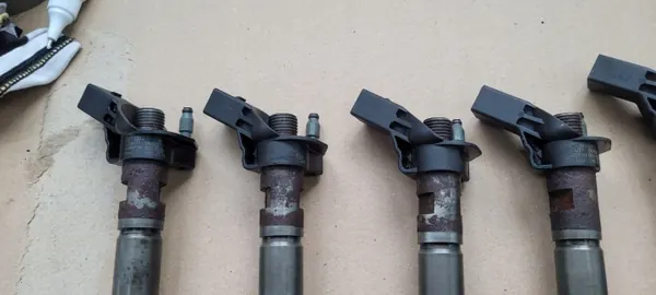 Inyector Combustible OEM 059130277CC Audi 3.0 TDI image 5