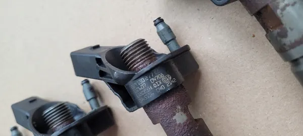 Inyector Combustible OEM 059130277CC Audi 3.0 TDI image 8