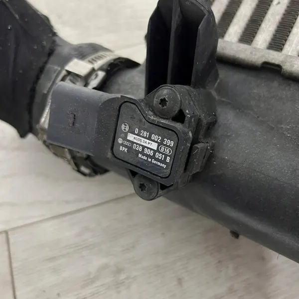 AUDI A6 C6 Intercooler Sinistro 2.7 3.0 TDI image 6