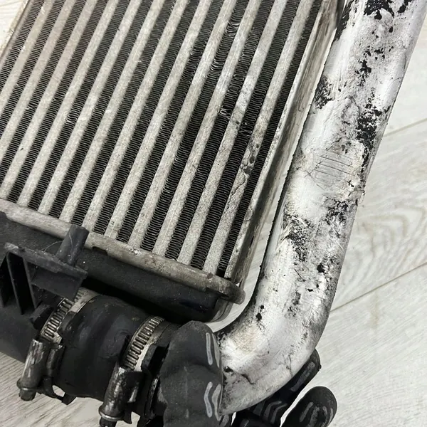 AUDI A6 C6 Intercooler Sinistro 2.7 3.0 TDI image 7