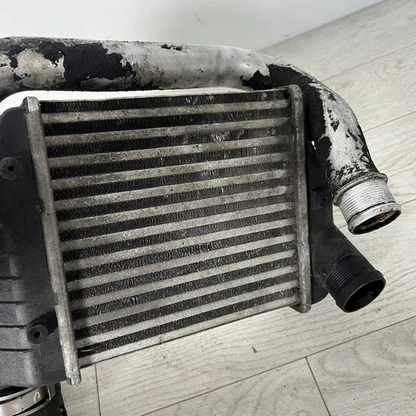 AUDI A6 C6 Intercooler Sinistro 2.7 3.0 TDI image 8