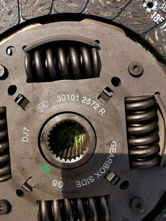 Conjunto de embreagem RENAULT KANGOO CITAN W415 301012572R 302103950R image 7