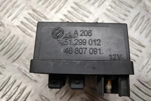 Sytytystulpat FIAT STILO 1.9L diesel 2005 OEM 51299012 image 5