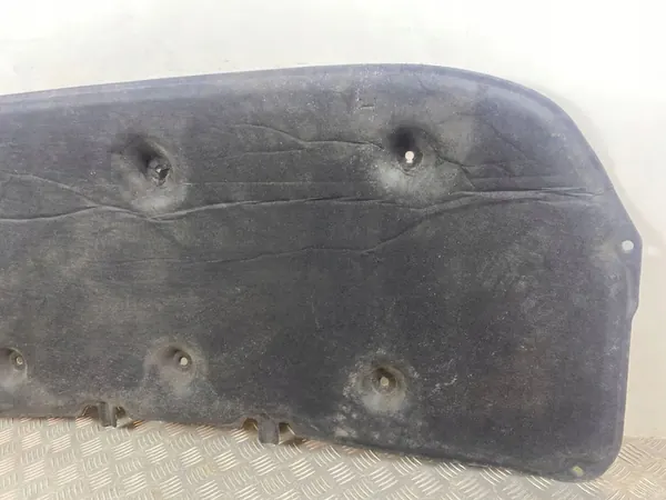 Isolamento do capô Subaru Forester SK image 4