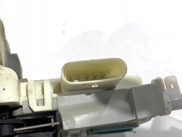 Fram Höger Dörrlås Audi A4 B9 Kombi 8X1837016C image 3