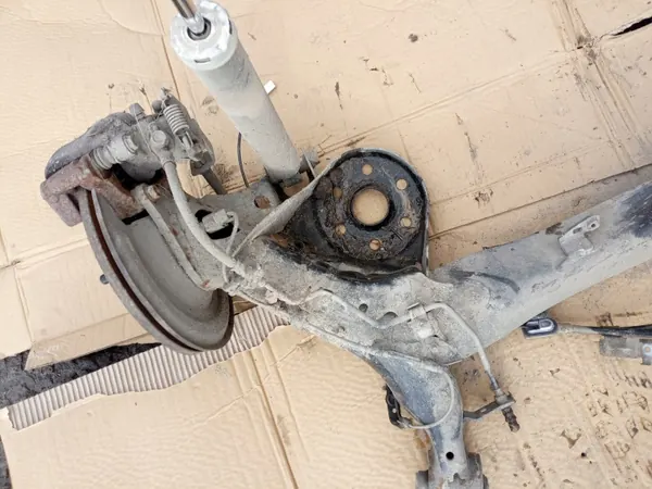Toyota Auris I 06-12 Hinterachsfeder OEM image 6