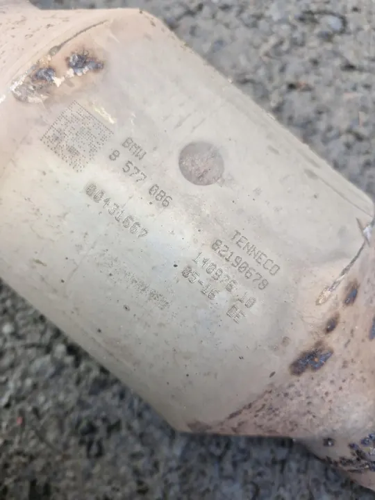OEM 8577093 BMW X1 F48 Endschalldämpfer - Gebraucht image 3