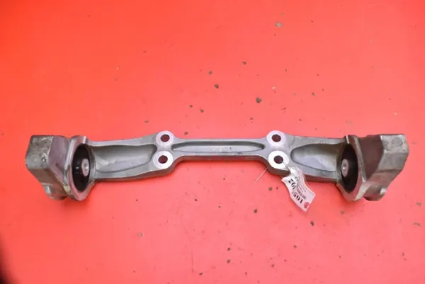 Support de montage différentiel OEM NA5F39730 Mazda MX-5 image 6