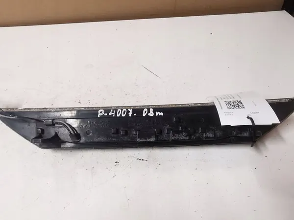 Terceira Luz de Freio Peugeot 4007 image 2