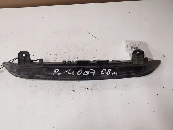 Terceira Luz de Freio Peugeot 4007 image 3