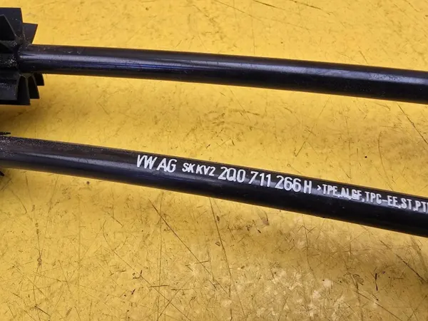Audi A1 Versnellingspook OEM 2Q0711049K image 3