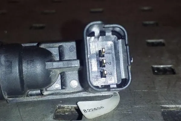 MAP Sensor CITROËN DS4 1.6L Diesel 2011 image 4