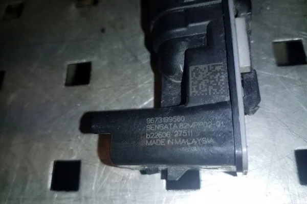 MAP Sensor CITROËN DS4 1.6L Diesel 2011 image 5