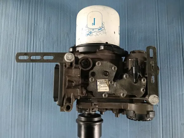 Luchtdroogerventiel OEM 22242663 voor Volvo FH4/FM image 2
