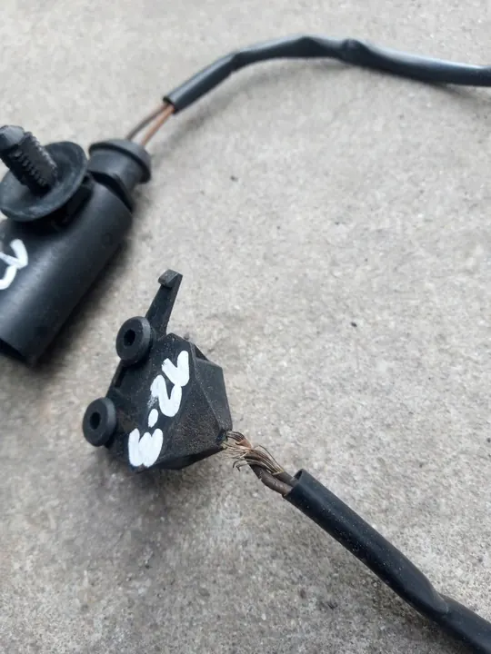 Chiusura del cofano per SEAT EXEO 2008-2014 8E0823509D image 2