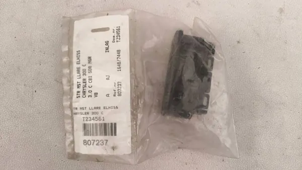 Chrysler Kiinnitys OEM 807237 - Käytetty image 2
