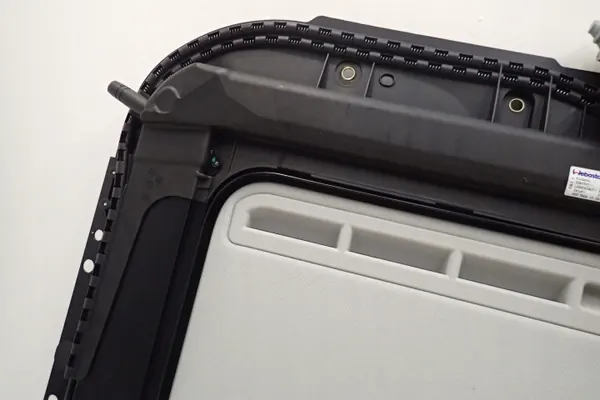 Techo solar Audi A5 8T OEM 8T8877041E - Usado image 3