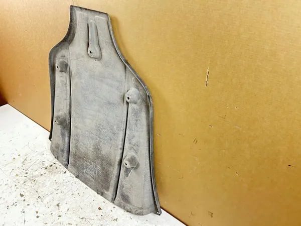 Bentley Flying Spur etupuskurikilpi OEM 4W0825507 image 7