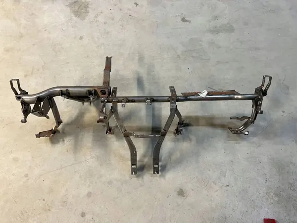 Renfort tableau de bord BMW X1 F48 F49 OEM 9377587 image 2