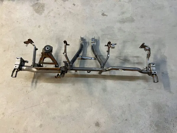 Renfort tableau de bord BMW X1 F48 F49 OEM 9377587 image 3