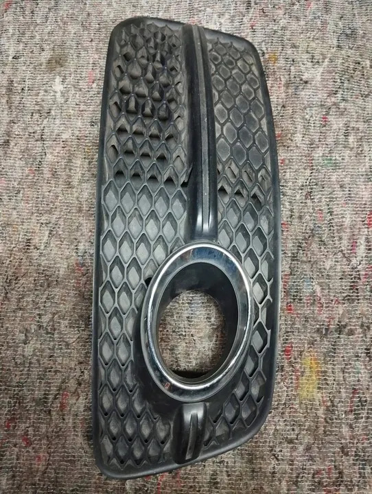 Rejilla de faro antiniebla izquierda Audi Q5 8R 8R0807681E image 6