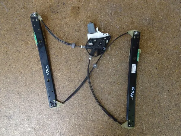 AUDI Q3 8U 11-18 Mecanismo da janela dianteira esquerda OEM 8U0837461 image 2