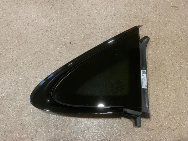 Porsche Taycan 4S 9J1 2022 rechter achterdeur ruit OEM 9j1845298 image 2
