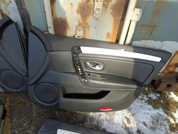 Renault Laguna III GT Kombi Deurbekleding Set OEM Wrakowisko-27249- image 3