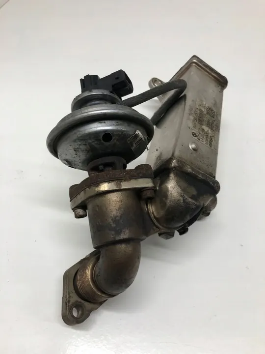 BMW 1 E81 E87 2009 Enfriador de escape EGR OEM 7805189 image 3