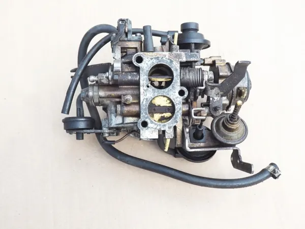Carburateur Pierburg OEM 2E 4137 - État Utilisé image 3