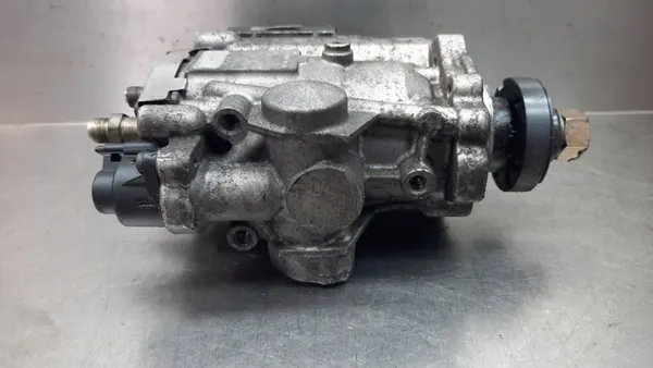 Brandstofpomp Opel Zafira A Astra G 2.2 DTI 5535A527 image 6