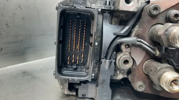 Brandstofpomp Opel Zafira A Astra G 2.2 DTI 5535A527 image 8