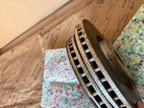 Discos de Freio Dianteiros AUDI A6 A7 C7 3.0 TDI OEM 4G0615301A image 3