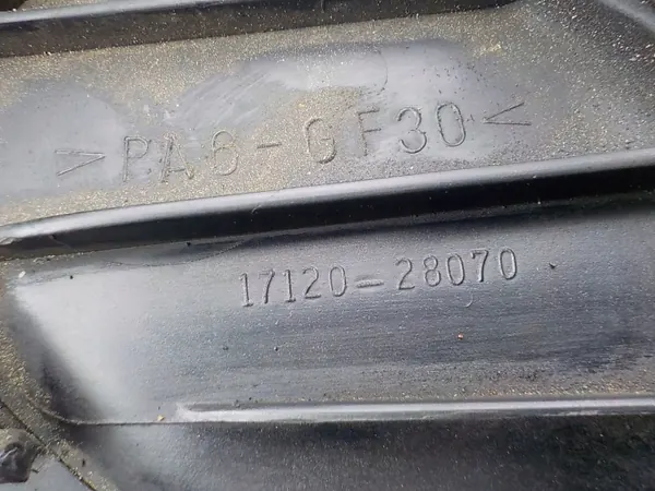 Colector de admisión Toyota Previa II OEM 17120-28070 image 4