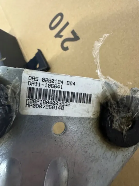 Mitsubishi Colt CZ3 kattopumppu OEM 0280161 image 5