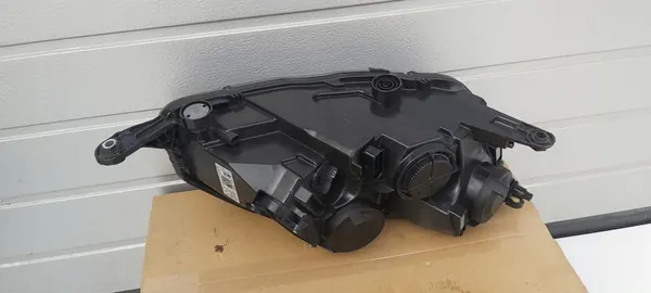 Farol LED dianteiro esquerdo Skoda Rapid Lift 2015 5JB941015B image 4