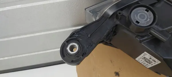 Farol LED dianteiro esquerdo Skoda Rapid Lift 2015 5JB941015B image 5