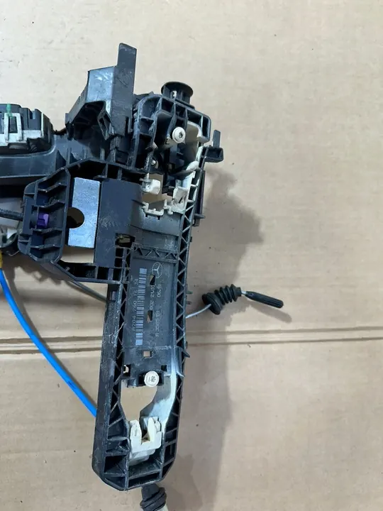 Fram höger dörrlås Mercedes B W246 M image 2