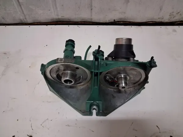Base de Filtre à Carburant OEM 23874834 pour Camions image 2