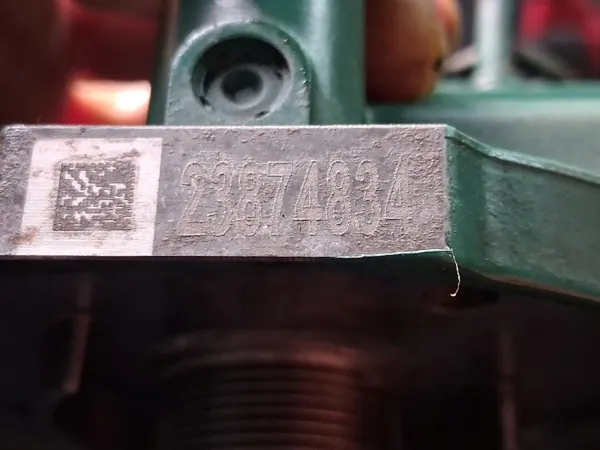 Base de Filtre à Carburant OEM 23874834 pour Camions image 5