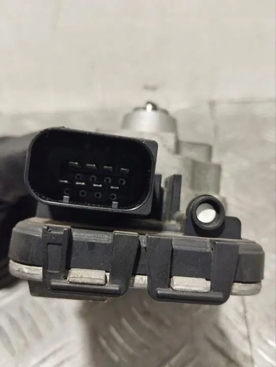 Moteur réducteur Maserati Levante 2019 OEM 670105823 image 5