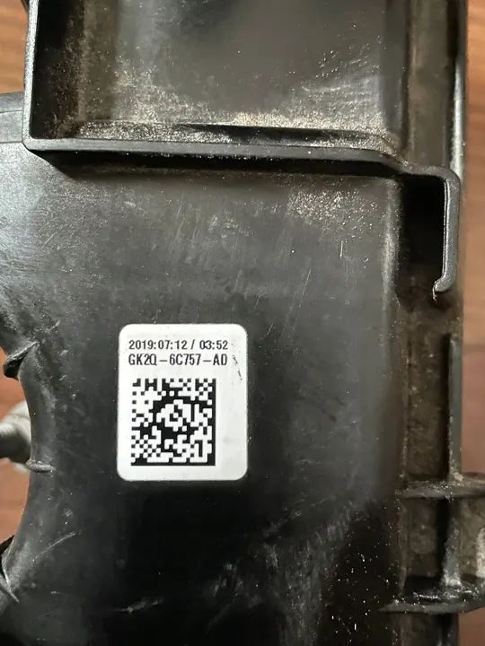 Separador de aceite Ford OE GK2Q-6C757-AB image 2