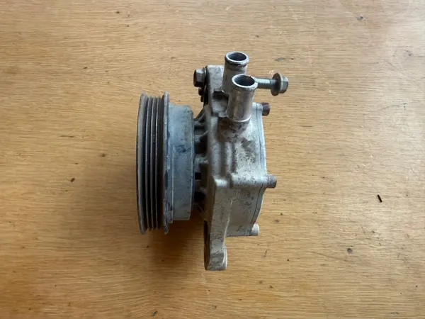 Waterpomp OEM 418100-0040 voor Toyota Hilux 2.4 D-4D image 3