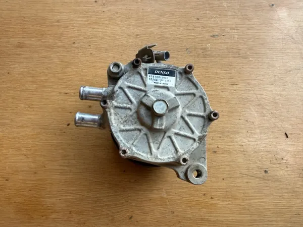 Waterpomp OEM 418100-0040 voor Toyota Hilux 2.4 D-4D image 4