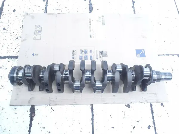 Toyota Kampiakseli OEM 1341117011 - Käytetty image 4