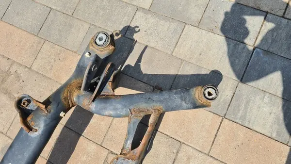 Volkswagen OE 5N0505235AF trave posteriore image 4